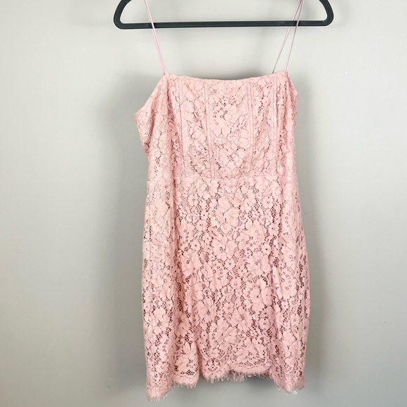 Lulu’s Lace Dress - Picture 2 of 12